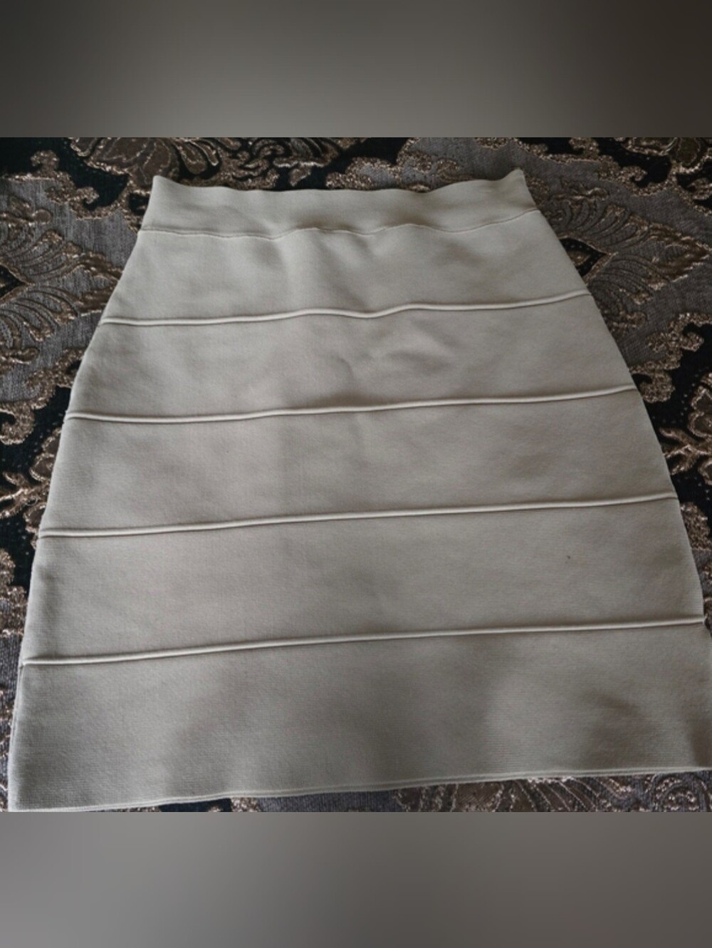 BCBGMaxazria Beige Bandage Skirt